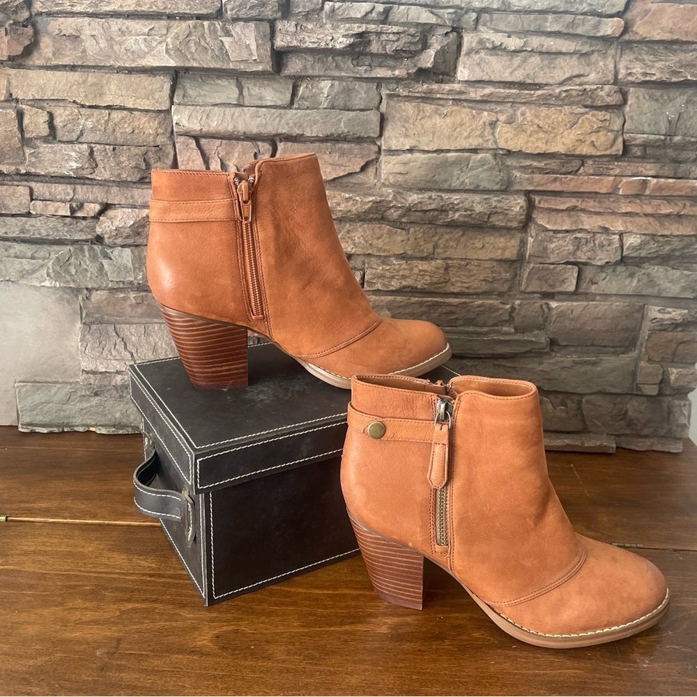 Women’s Booties GB Brand size 7 -Cognac Brown-